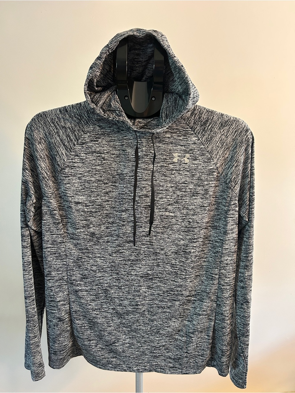 Under Armour Men’s Heather Gray Pullover Hoodie